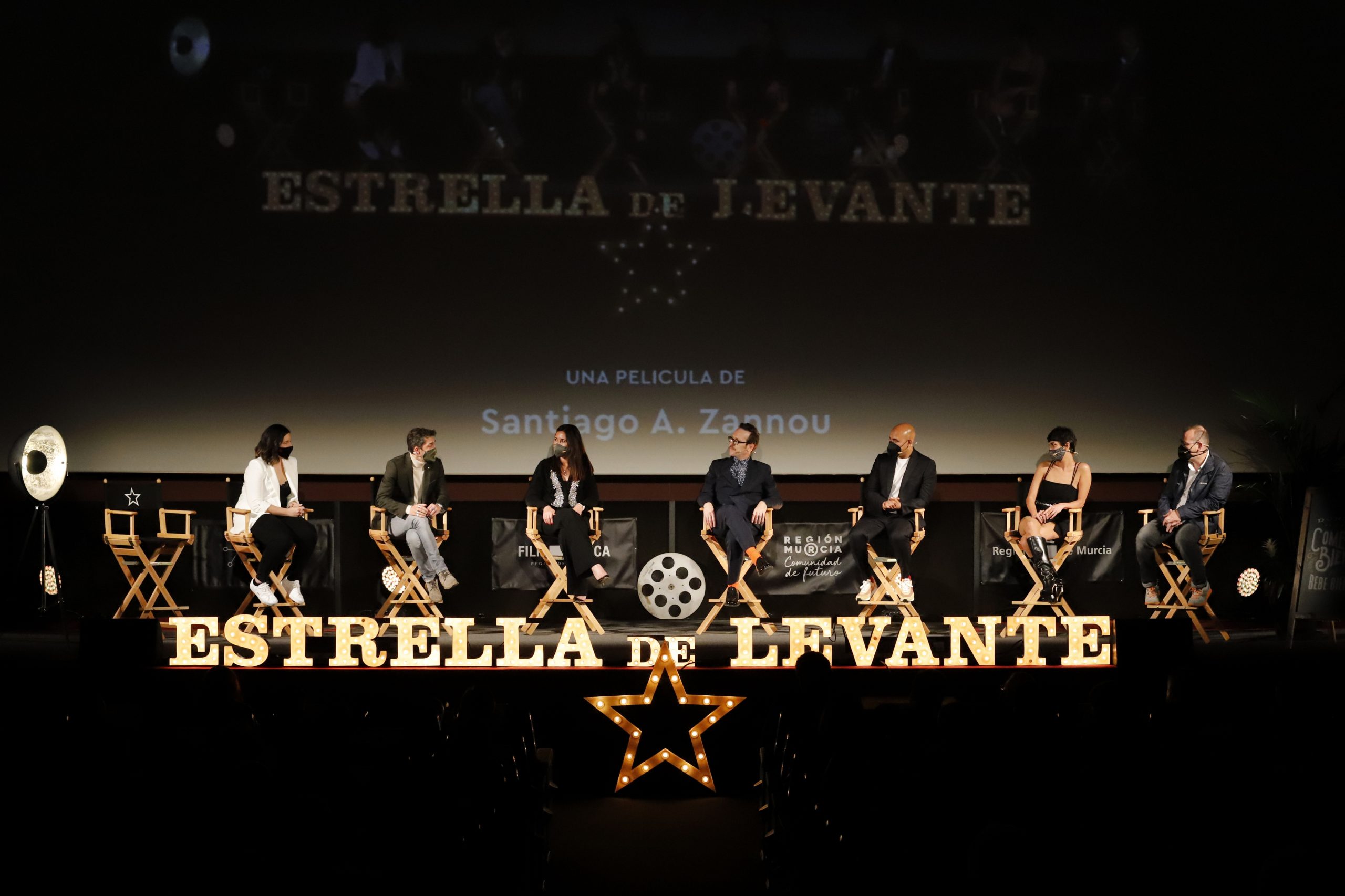 PRESENTACION PELICULA HERMANOS ESTRELLA DE LEVANTE