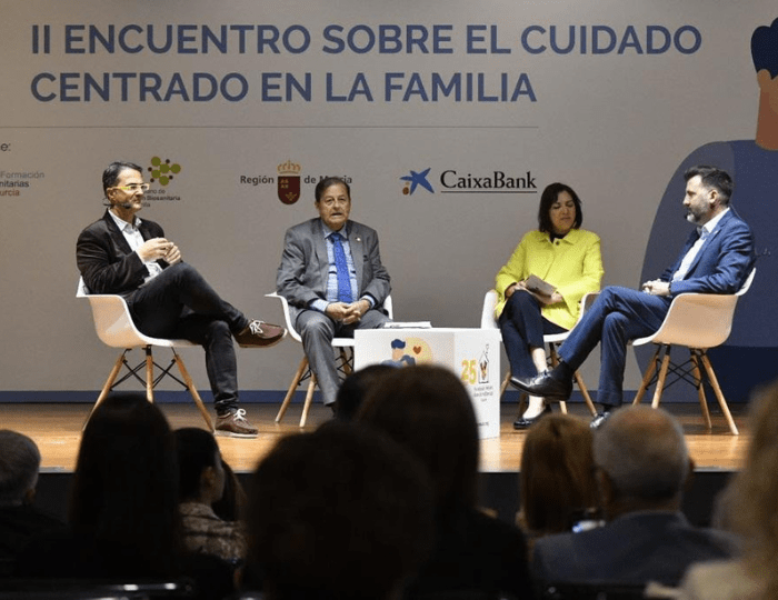 Encuentro sobre el cuidado centrado en la familia. 