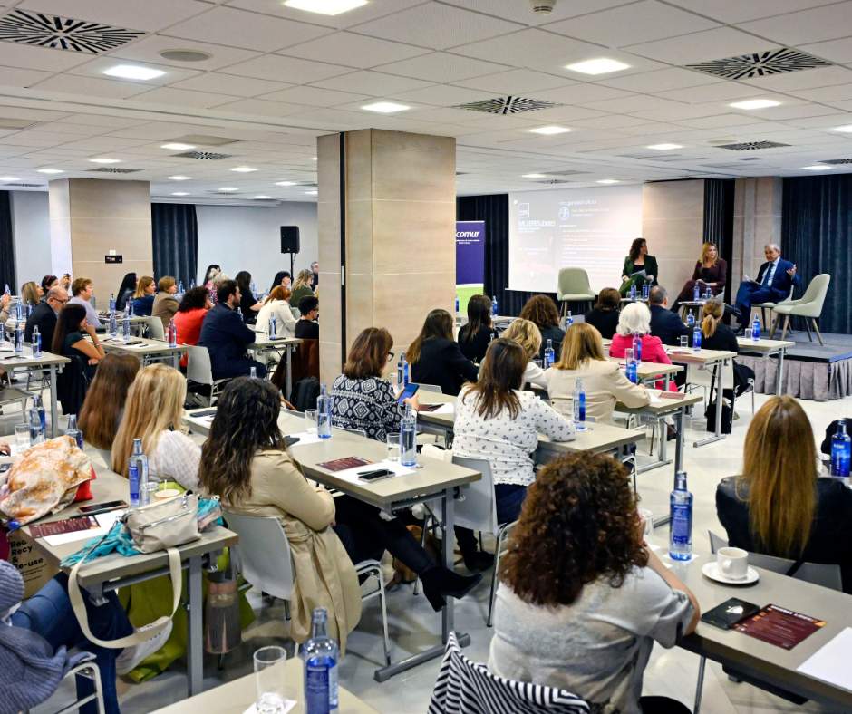 Asistentes a la jornada en el Hotel Sercotel Amistad de Murcia.