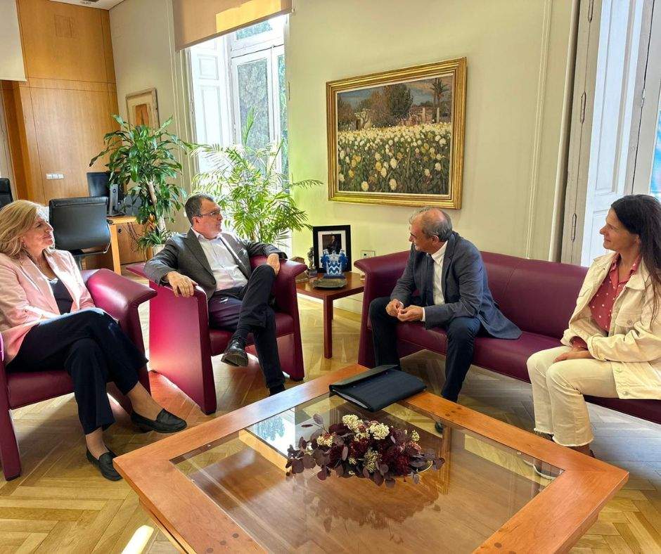 El alcalde de Murcia, José Ballesta y el presidente de Ucomur, Juan Antonio Pedreño. (Ayuntamiento de Murcia)