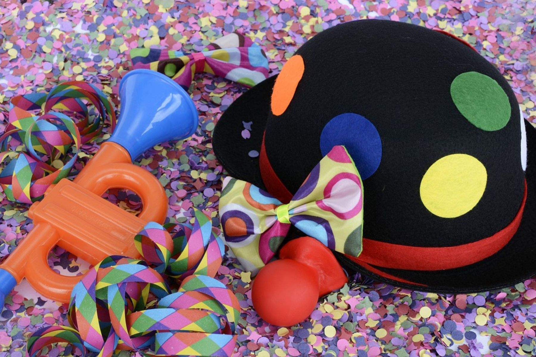 Artículos de Carnaval. (Imagen de Annette en Pixabay)