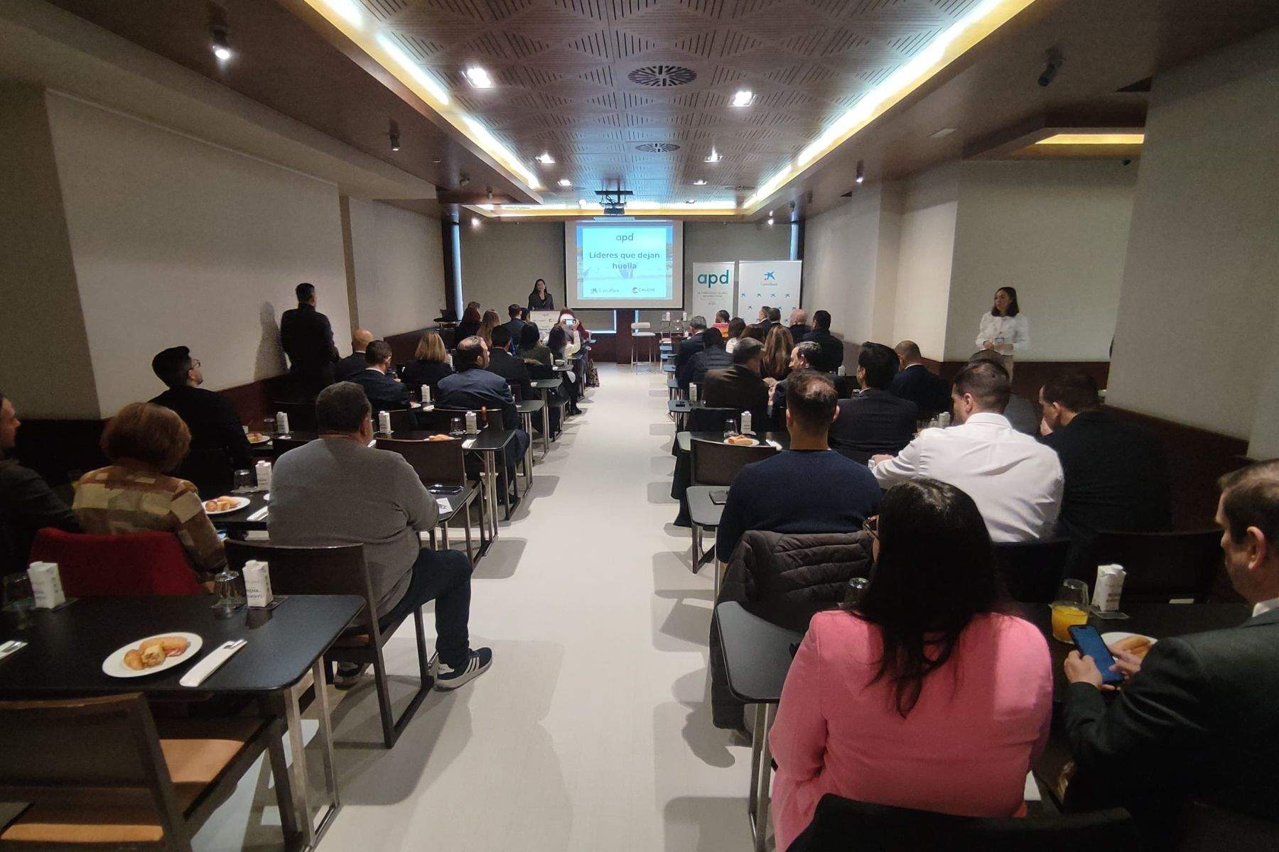 Asistentes el desayuno de APD Murcia. (APD Murcia)