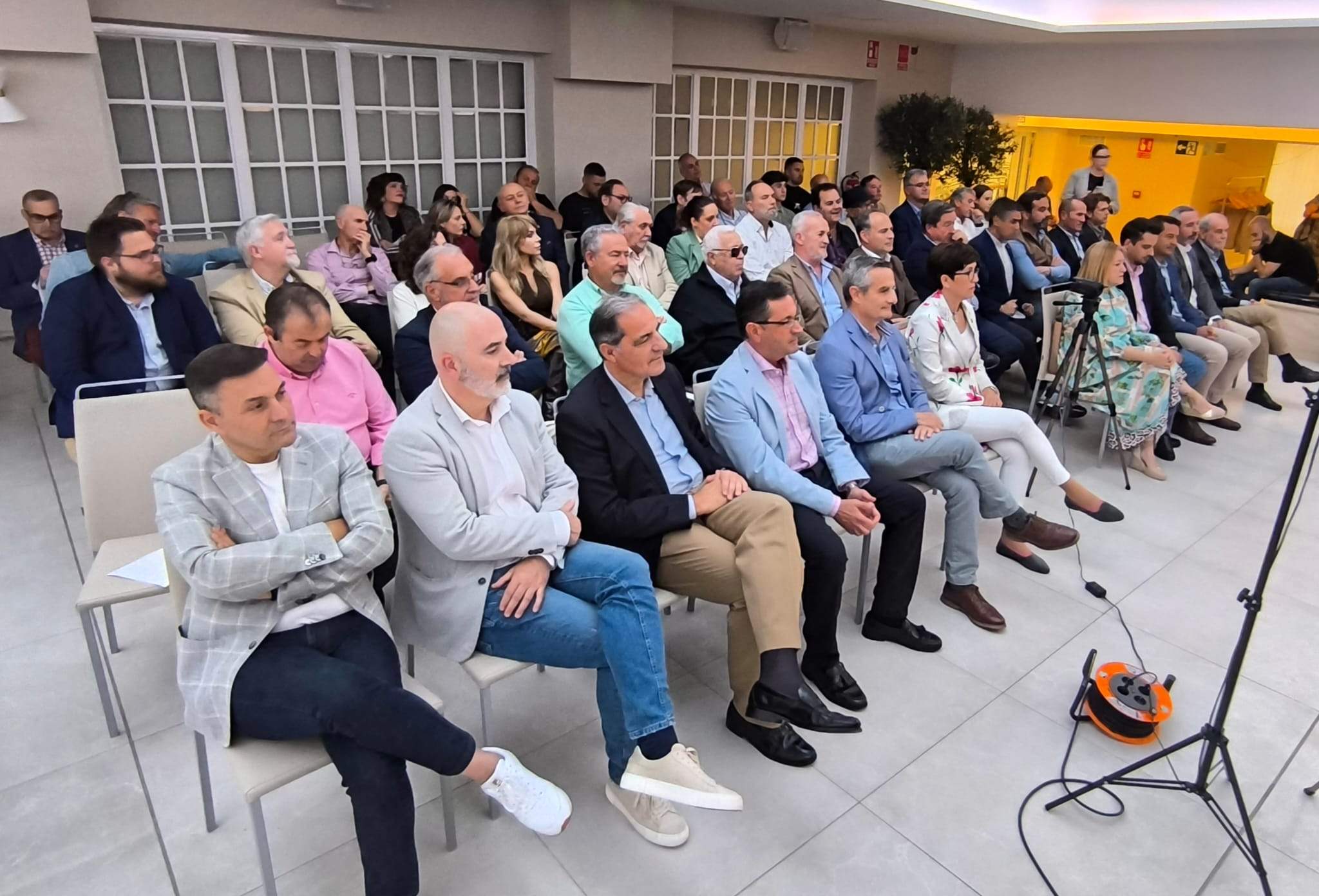 Asistentes al podcast. (JR Comunicación y Protocolo)
