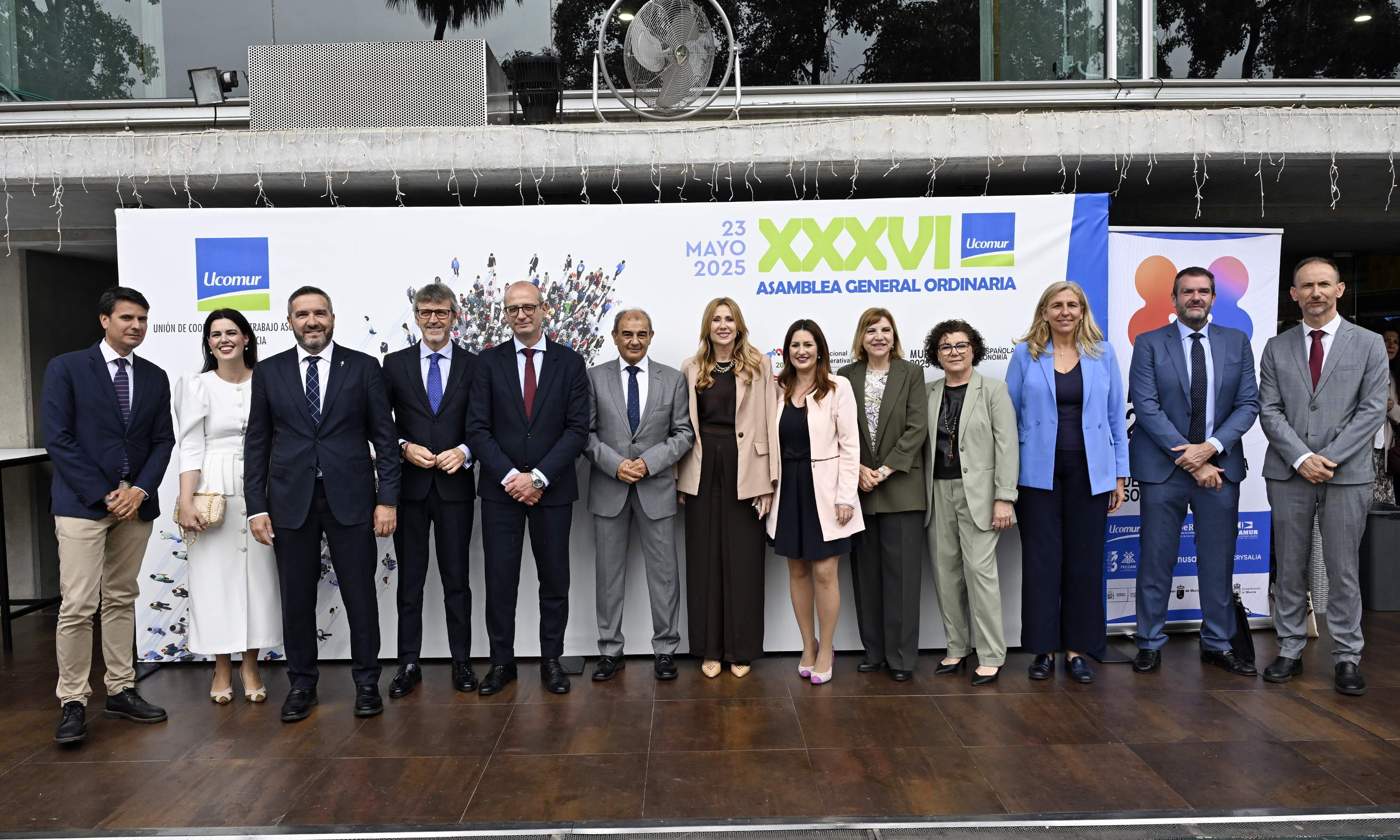 Foto de familia tras la jornada. (Ucomur)